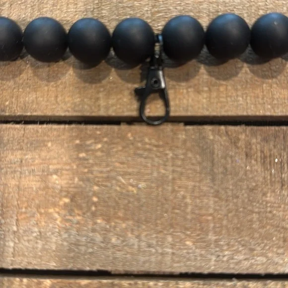 FRESHIE Black Beaded Lanyard - Picture 3 of 3